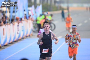 BINH DUONG NEW CITY HALF MARATHON 2024 - Ảnh #1739221