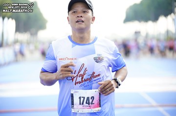 BINH DUONG NEW CITY HALF MARATHON 2024 - Ảnh #1760464