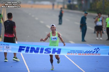 BINH DUONG NEW CITY HALF MARATHON 2024 - Ảnh #1738614
