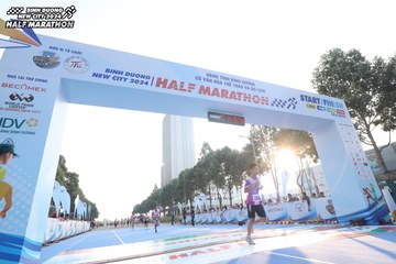 BINH DUONG NEW CITY HALF MARATHON 2024 - Ảnh #1820547