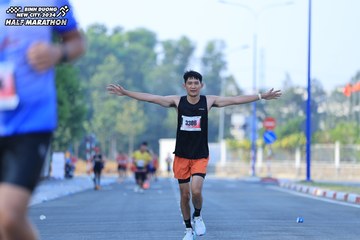 BINH DUONG NEW CITY HALF MARATHON 2024 - Ảnh #1765158