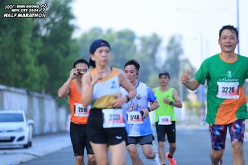 BINH DUONG NEW CITY HALF MARATHON 2024 - Ảnh #1776288