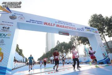 BINH DUONG NEW CITY HALF MARATHON 2024 - Ảnh #1821424
