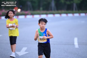 BINH DUONG NEW CITY HALF MARATHON 2024 - Ảnh #1726570