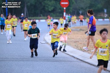BINH DUONG NEW CITY HALF MARATHON 2024 - Ảnh #1726450