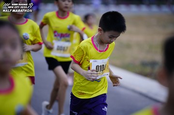 BINH DUONG NEW CITY HALF MARATHON 2024 - Ảnh #1724694