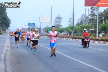 BINH DUONG NEW CITY HALF MARATHON 2024 - Ảnh #1768254