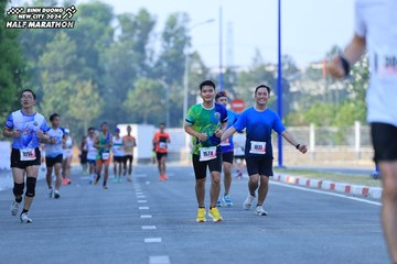 BINH DUONG NEW CITY HALF MARATHON 2024 - Ảnh #1765976