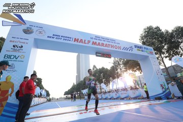 BINH DUONG NEW CITY HALF MARATHON 2024 - Ảnh #1819324