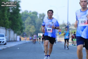 BINH DUONG NEW CITY HALF MARATHON 2024 - Ảnh #1765666