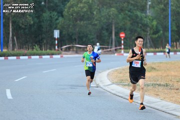 BINH DUONG NEW CITY HALF MARATHON 2024 - Ảnh #1735234