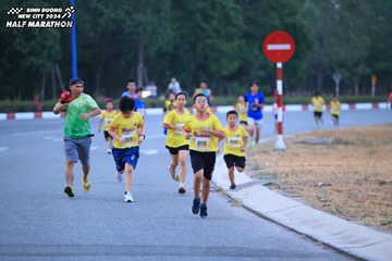 BINH DUONG NEW CITY HALF MARATHON 2024 - Ảnh #1726171