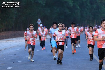 BINH DUONG NEW CITY HALF MARATHON 2024 - Ảnh #1750693