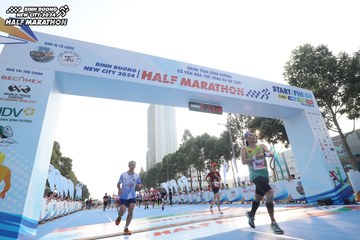 BINH DUONG NEW CITY HALF MARATHON 2024 - Ảnh #1821410