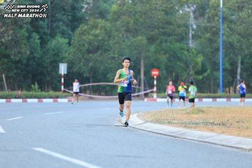BINH DUONG NEW CITY HALF MARATHON 2024 - Ảnh #1735711