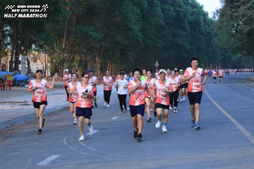 BINH DUONG NEW CITY HALF MARATHON 2024 - Ảnh #1772170