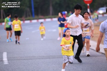 BINH DUONG NEW CITY HALF MARATHON 2024 - Ảnh #1727070