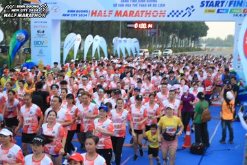 BINH DUONG NEW CITY HALF MARATHON 2024 - Ảnh #1738455