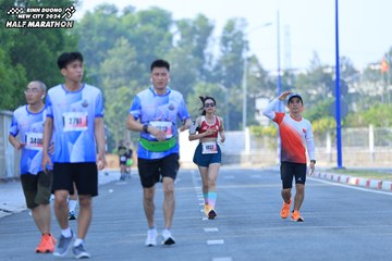 BINH DUONG NEW CITY HALF MARATHON 2024 - Ảnh #1768372