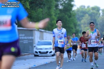 BINH DUONG NEW CITY HALF MARATHON 2024 - Ảnh #1763890