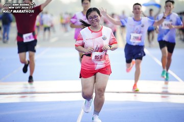 BINH DUONG NEW CITY HALF MARATHON 2024 - Ảnh #1763718
