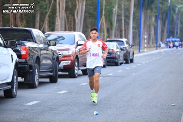 BINH DUONG NEW CITY HALF MARATHON 2024 - Ảnh #1755397