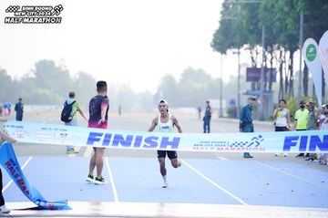 BINH DUONG NEW CITY HALF MARATHON 2024 - Ảnh #1771281