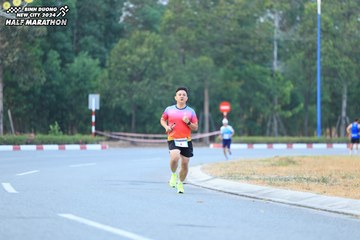 BINH DUONG NEW CITY HALF MARATHON 2024 - Ảnh #1735611