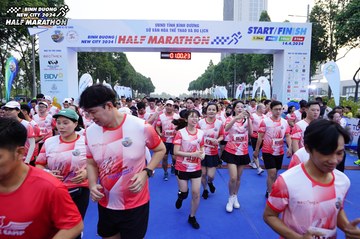 BINH DUONG NEW CITY HALF MARATHON 2024 - Ảnh #1770561