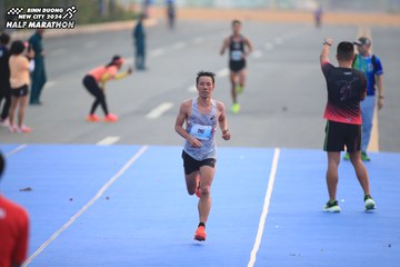 BINH DUONG NEW CITY HALF MARATHON 2024 - Ảnh #1738902
