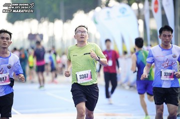 BINH DUONG NEW CITY HALF MARATHON 2024 - Ảnh #1759625