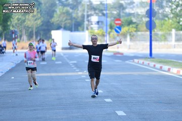 BINH DUONG NEW CITY HALF MARATHON 2024 - Ảnh #1770062