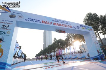 BINH DUONG NEW CITY HALF MARATHON 2024 - Ảnh #1820021
