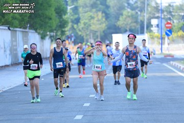 BINH DUONG NEW CITY HALF MARATHON 2024 - Ảnh #1770548