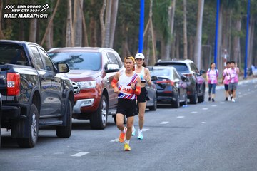 BINH DUONG NEW CITY HALF MARATHON 2024 - Ảnh #1755760