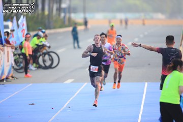 BINH DUONG NEW CITY HALF MARATHON 2024 - Ảnh #1739201