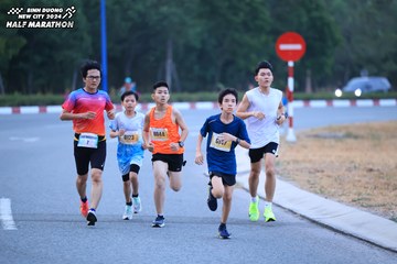 BINH DUONG NEW CITY HALF MARATHON 2024 - Ảnh #1726023