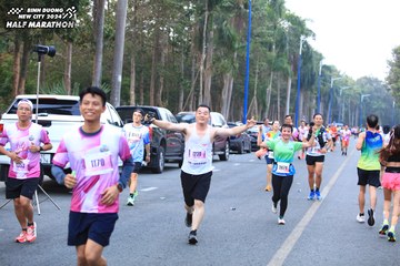 BINH DUONG NEW CITY HALF MARATHON 2024 - Ảnh #1750148