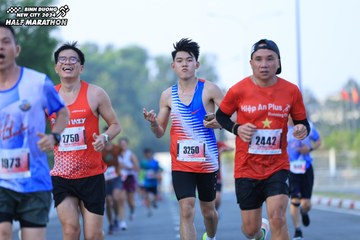 BINH DUONG NEW CITY HALF MARATHON 2024 - Ảnh #1776149