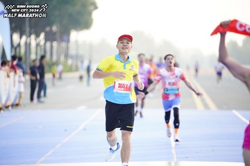 BINH DUONG NEW CITY HALF MARATHON 2024 - Ảnh #1757408