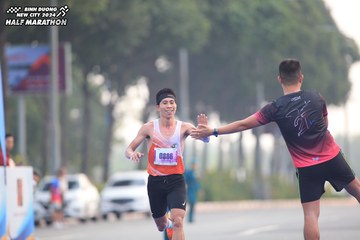 BINH DUONG NEW CITY HALF MARATHON 2024 - Ảnh #1738478