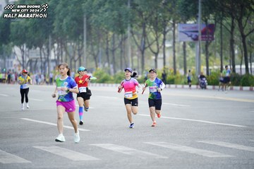 BINH DUONG NEW CITY HALF MARATHON 2024 - Ảnh #1729823