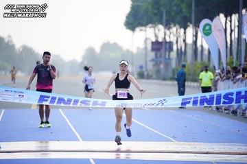 BINH DUONG NEW CITY HALF MARATHON 2024 - Ảnh #1771891