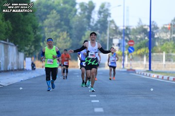 BINH DUONG NEW CITY HALF MARATHON 2024 - Ảnh #1764814