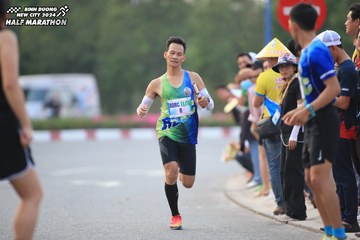 BINH DUONG NEW CITY HALF MARATHON 2024 - Ảnh #1736874