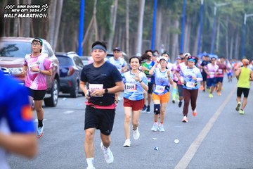 BINH DUONG NEW CITY HALF MARATHON 2024 - Ảnh #1750419