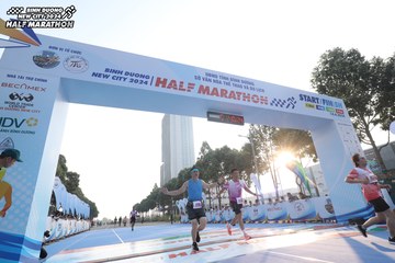 BINH DUONG NEW CITY HALF MARATHON 2024 - Ảnh #1820256