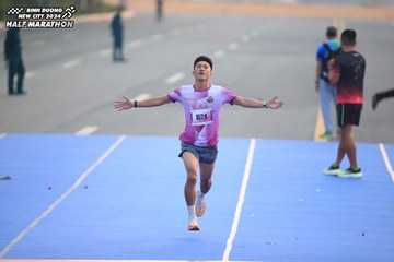 BINH DUONG NEW CITY HALF MARATHON 2024 - Ảnh #1738950