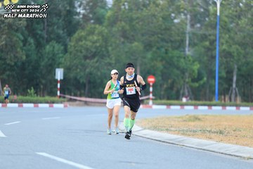 BINH DUONG NEW CITY HALF MARATHON 2024 - Ảnh #1735400