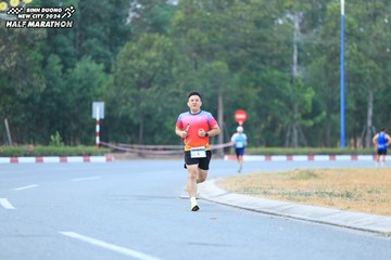 BINH DUONG NEW CITY HALF MARATHON 2024 - Ảnh #1735614
